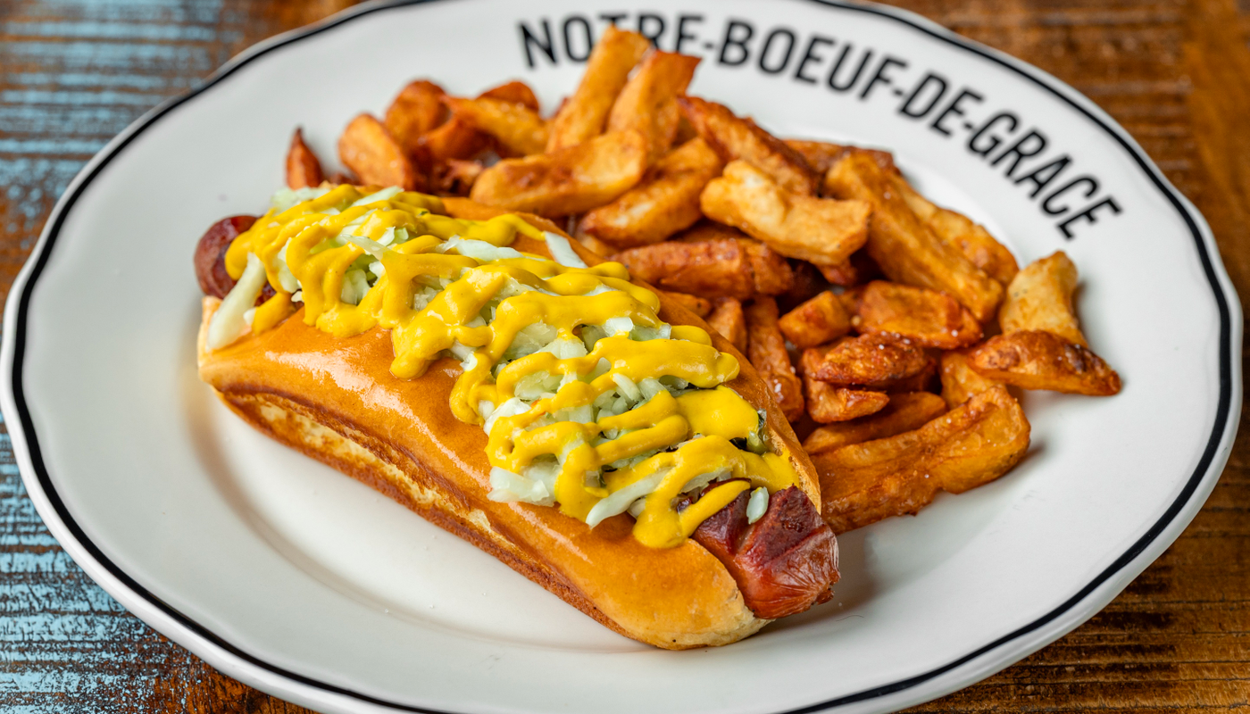 HOT DOG TOUT GARNI/ ALL DRESSED HOT DOG