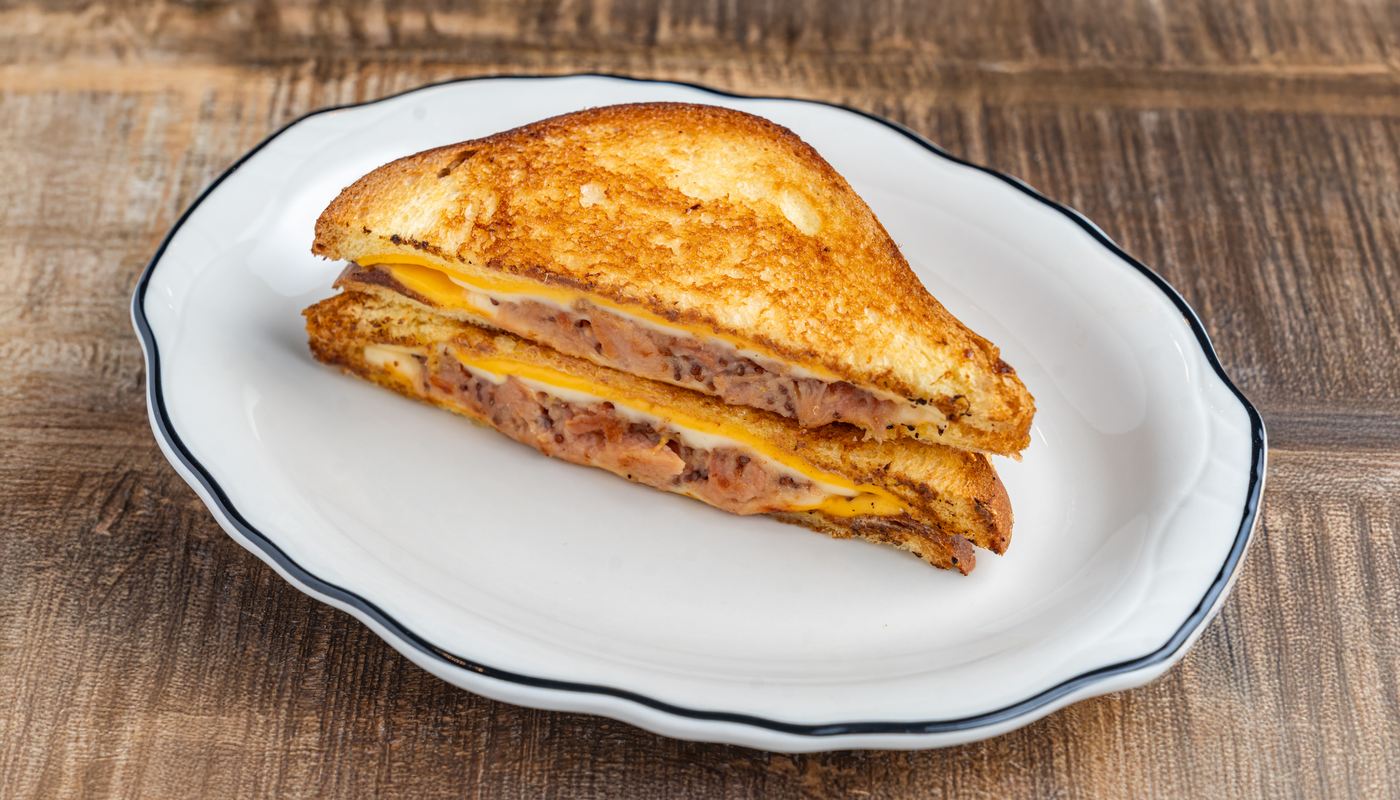 MAPLE MELT GRILLED CHEESE