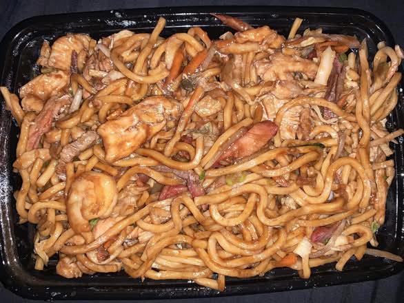 House Special Lo Mein