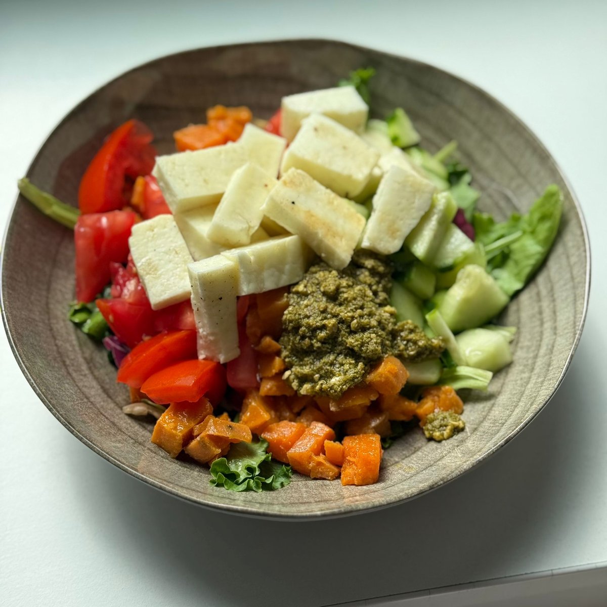 Grilled Chesse Salad