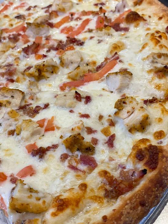 Carnegie Hall Chicken Club Pie 14"