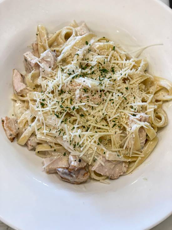 Fettuccine Alfredo with Chicken