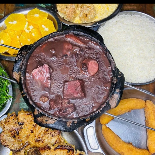 Completa - Inteira Serve de 4 a 5 Pessoa