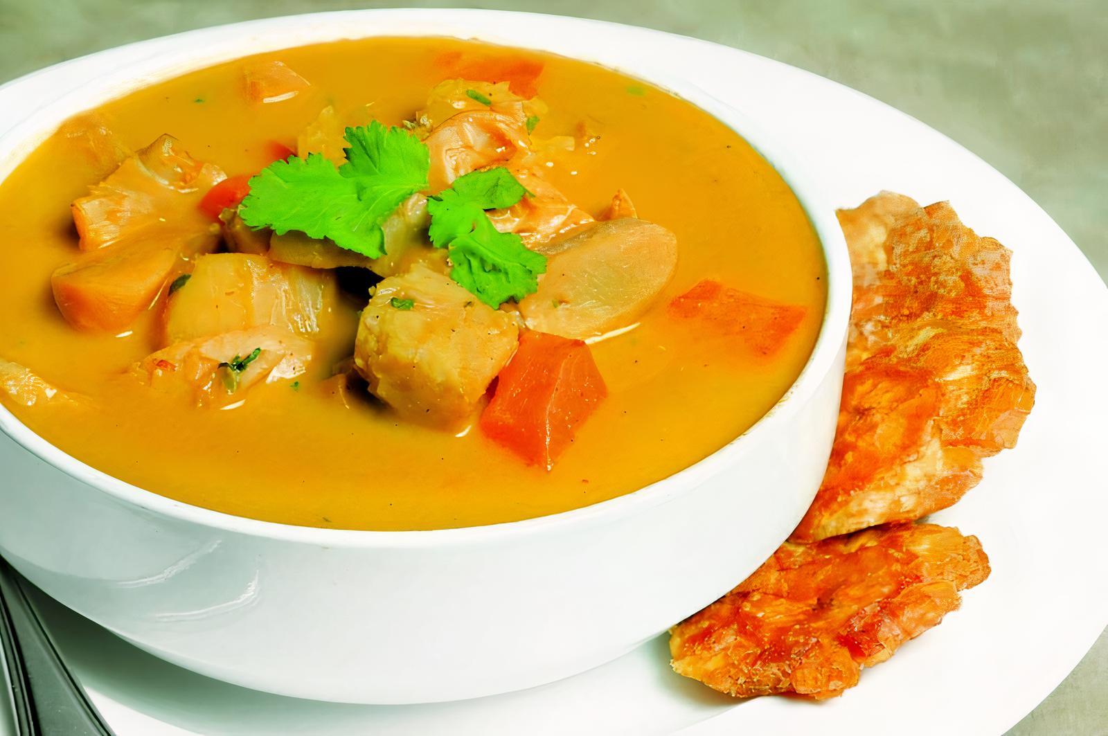Sopa de Marisco en leche de coco