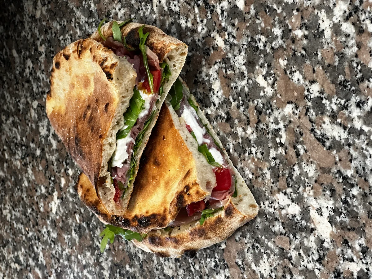 Pizza Panini Sonkás