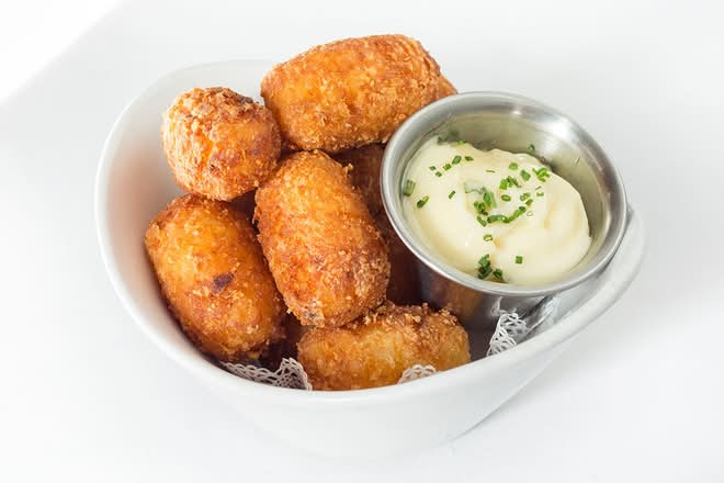 Smoked Gouda Tater Tots