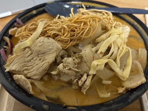 Khao Soi Curry Noodle