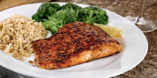8 oz. Atlantic Salmon