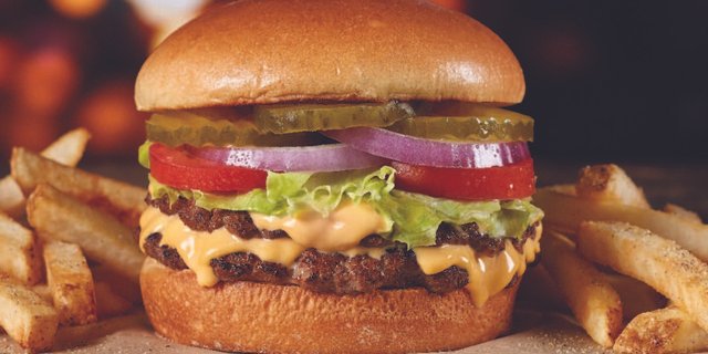 Classic Cheeseburger Boxed Lunch