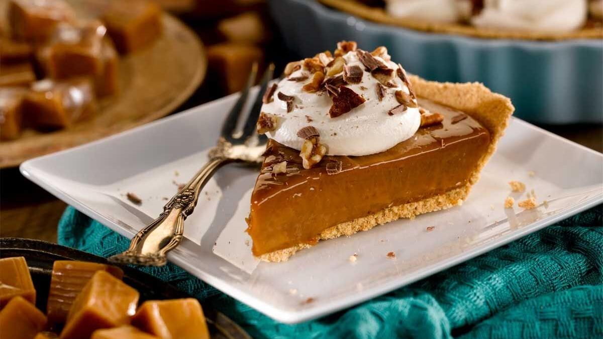 Ooey Gooey Caramel Pie - Slice