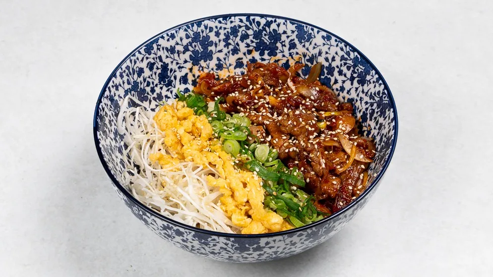 Dwaeji Deopbap Chilli s svinjino