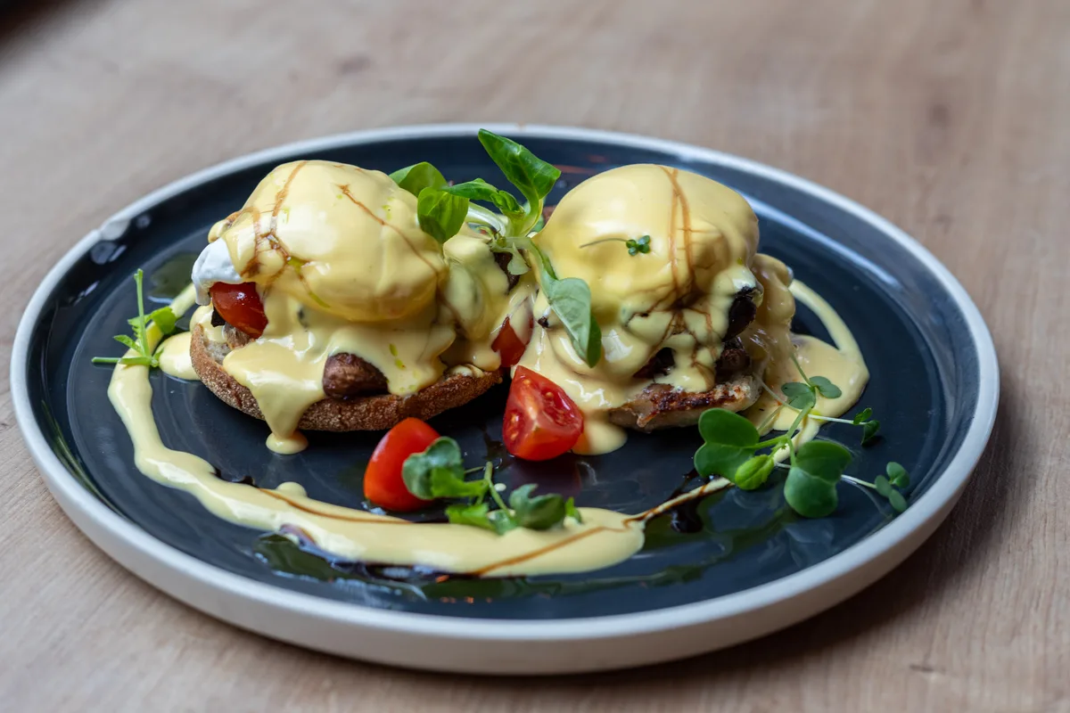 GOMBÁS BENEDICT