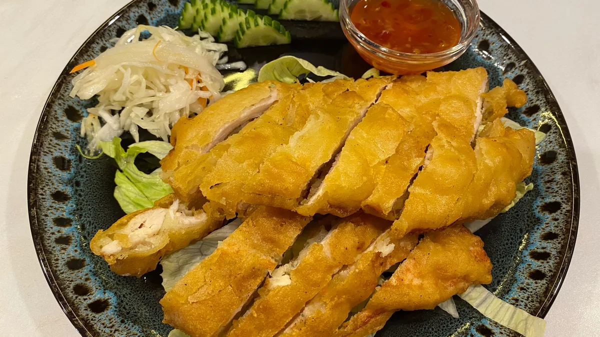 F6 Crispy chicken with rice