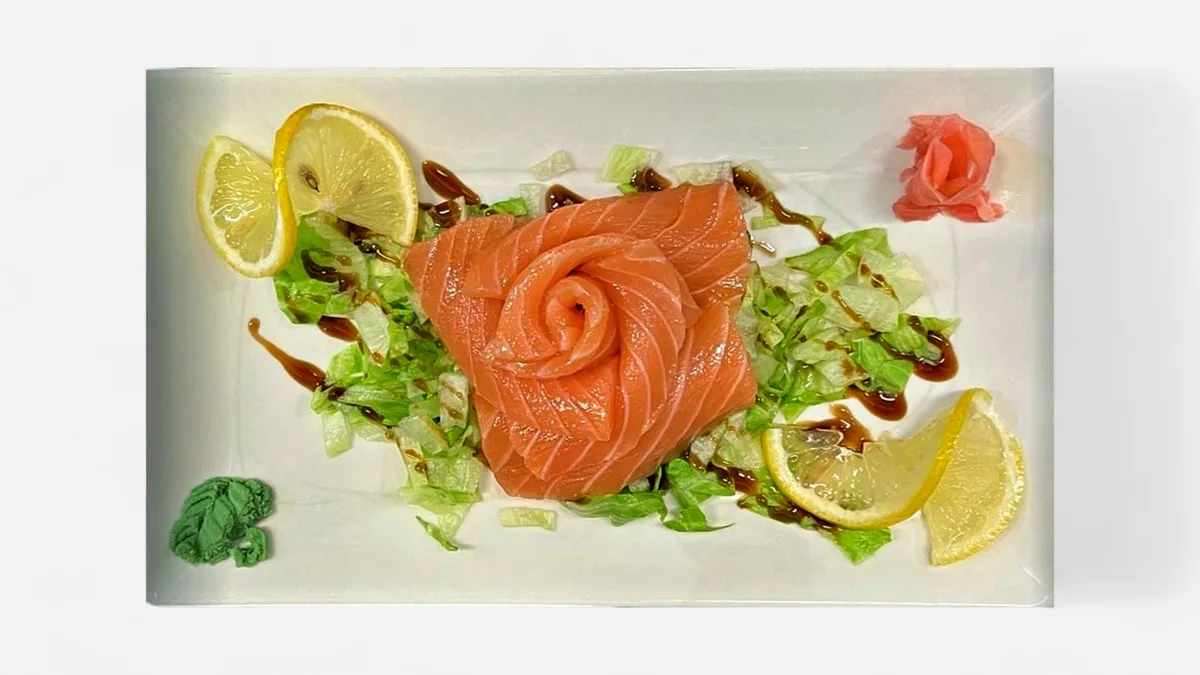 P3 Salmon sashimi 10db
