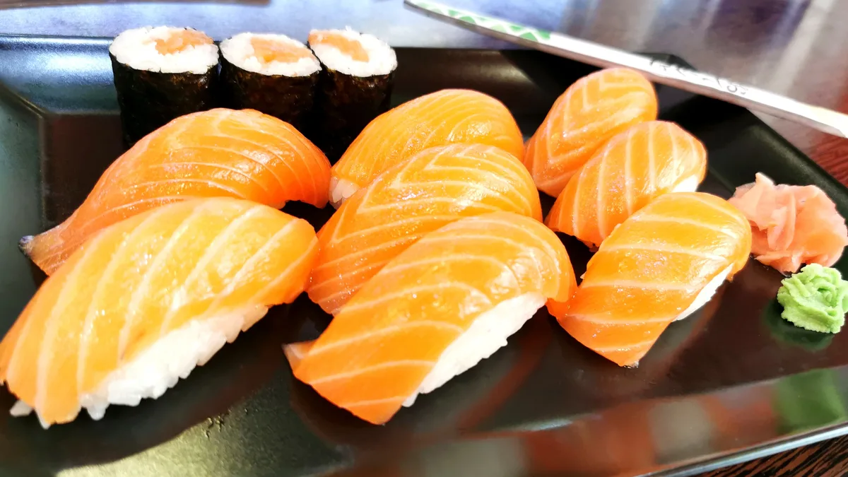 S 3  Sushi Mittel