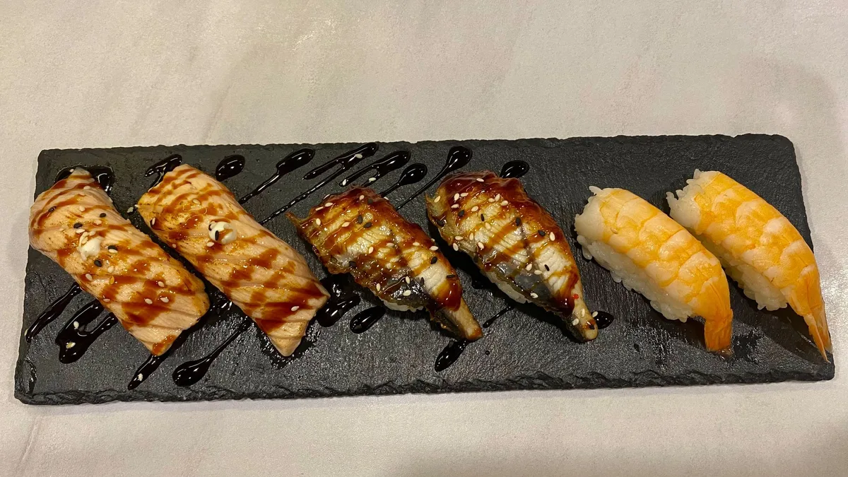 NS26. Delicate Nigiri Set