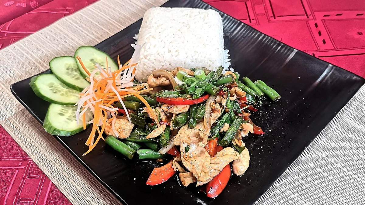 Pad Kra Phao