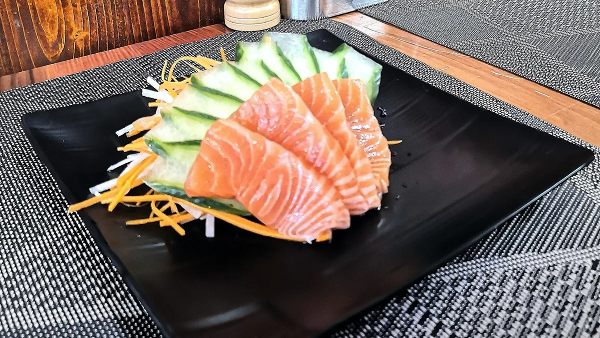 Sasimi Salmon