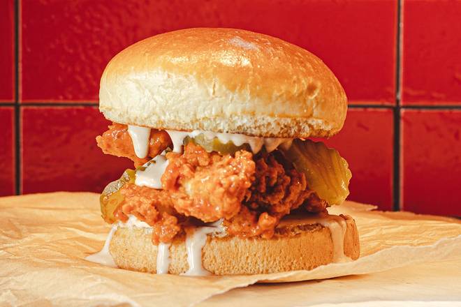 NASHVILLE HOT CRISPY CHICKEN SANDWICH
