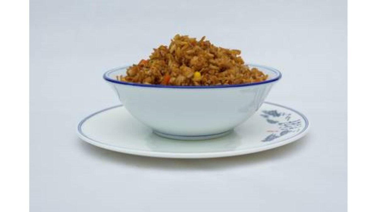 C06. Orez cu sos chinezesc