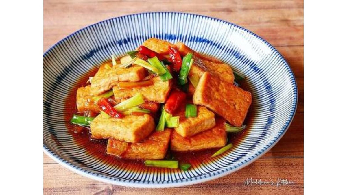 E16. Tofu în sos chinezesc