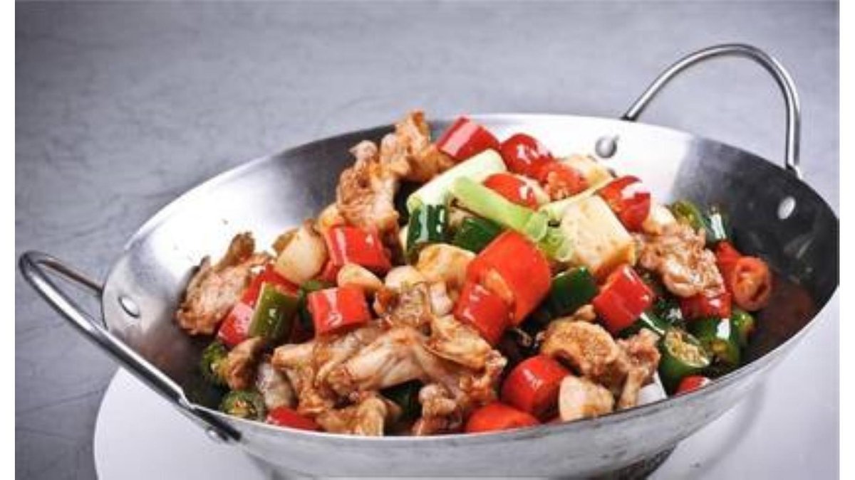 L01. Pui de baltă la wok