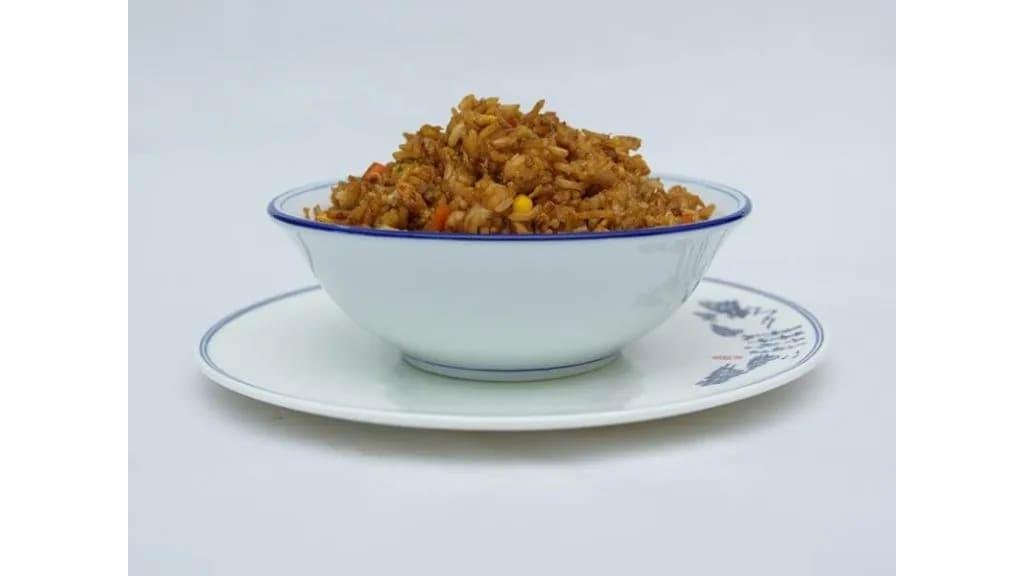 Orez cu sos chinezec /Fried rice with chinese sauce