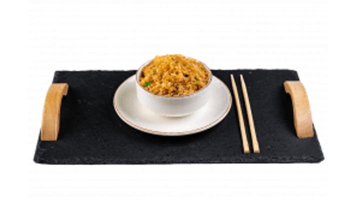 Orez cu sos picant /Fried rice with spicy sauce
