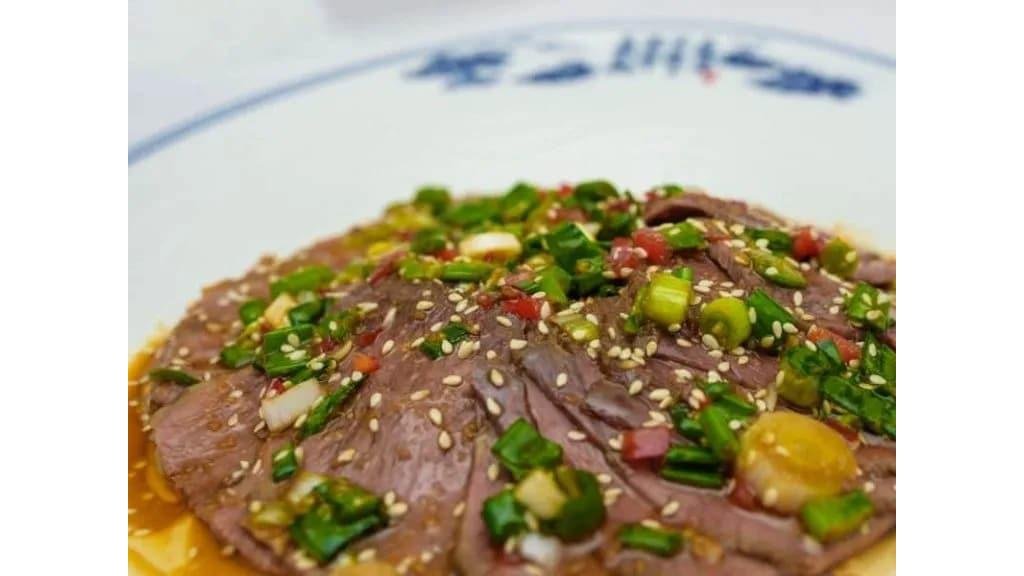 Vită 5 arome / Five-spiced beef
