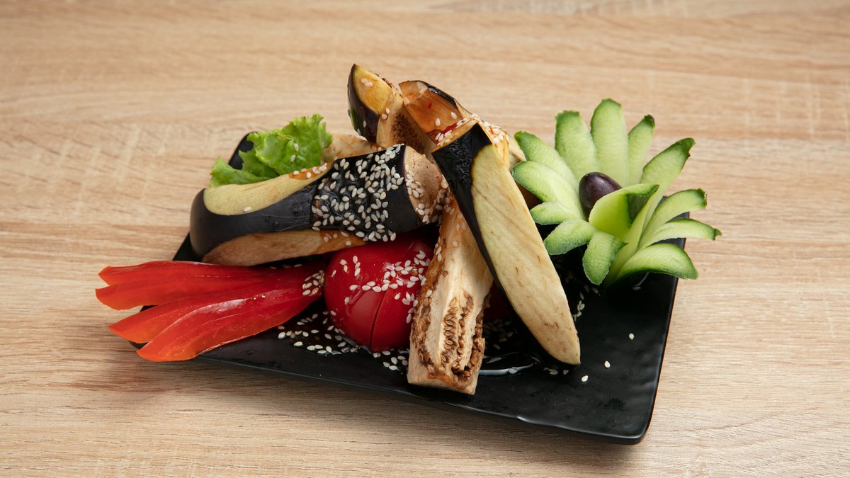Xırt-Xırt Badımcan Salatı