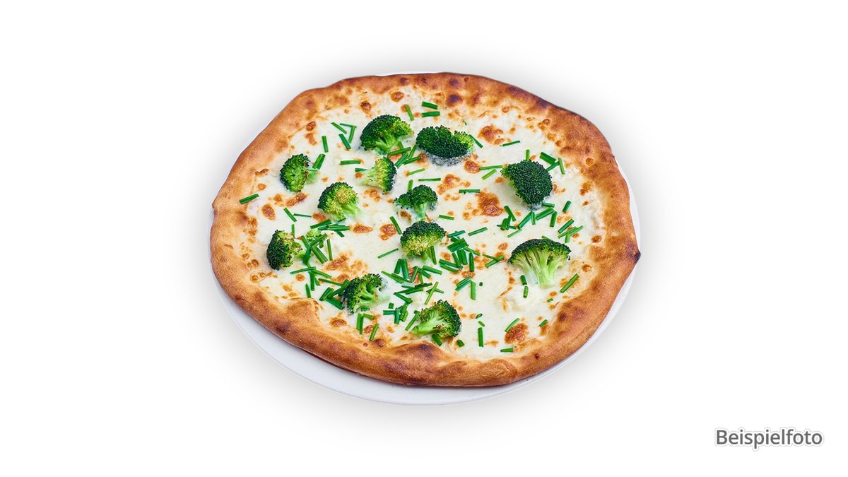 29. Pizza mit Brokkoli, Gorgonzola, Knoblauch und Tomaten