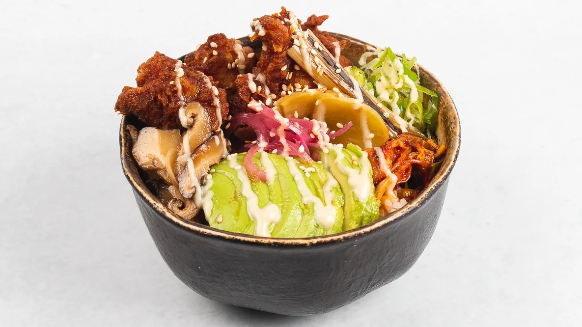 Mesni poke bowl