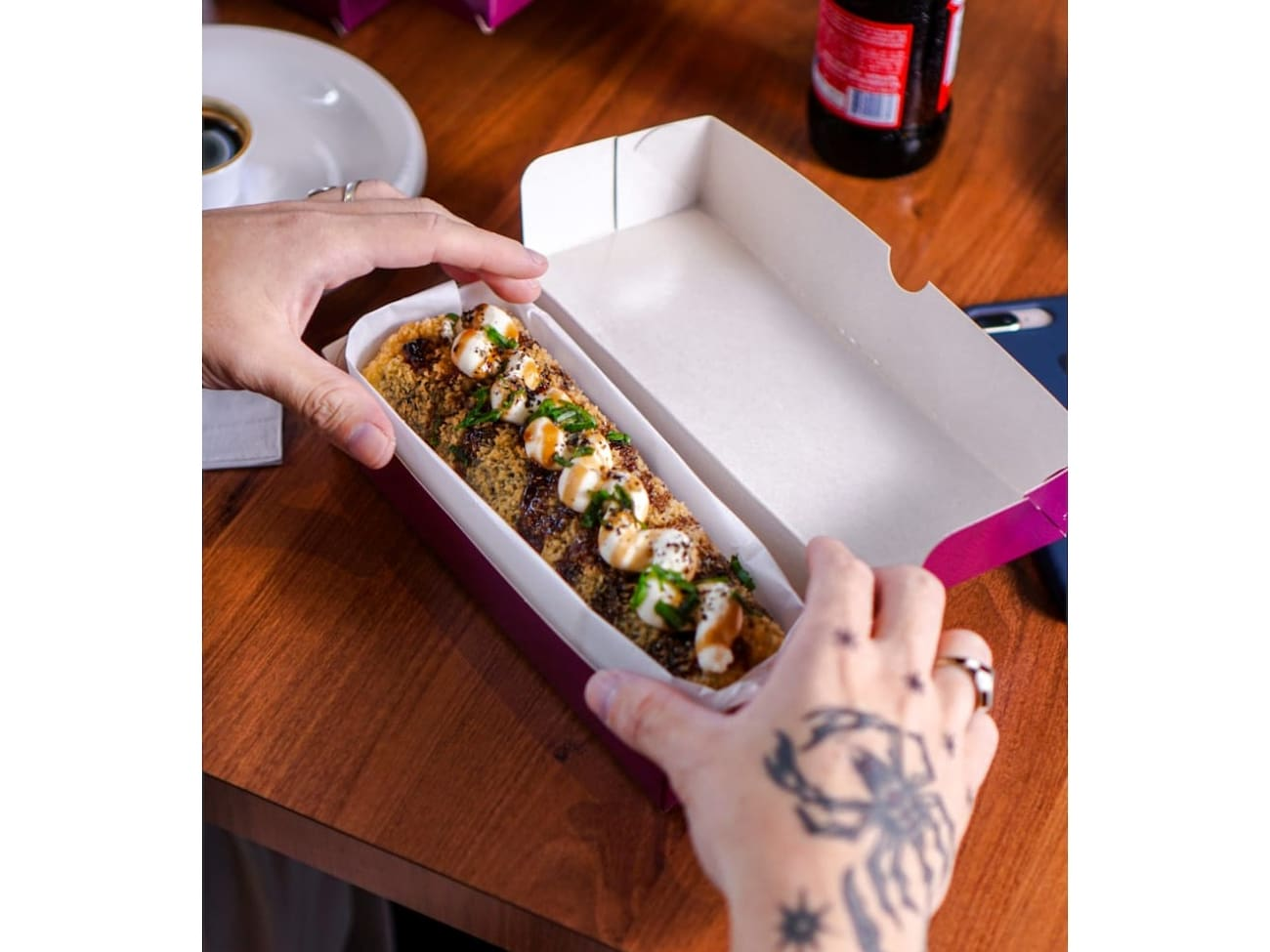 Sushi Dog Frito - Salmão Grelhado Dentro