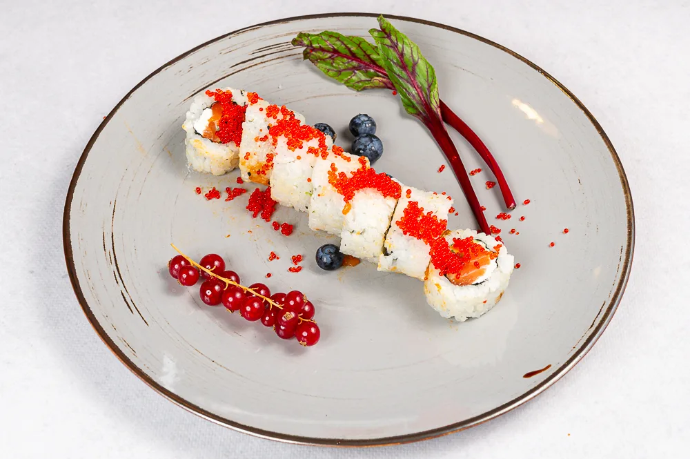 Uramaki łosoś
