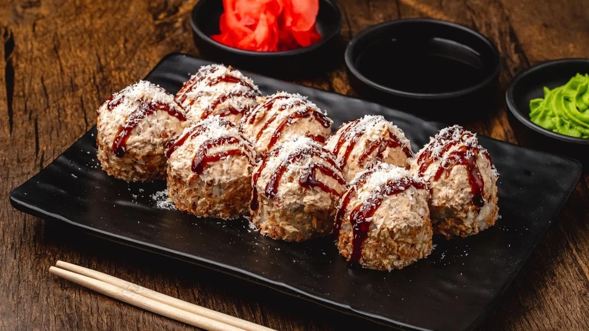 Acılı Toyuqlu Roll (8 əd.)