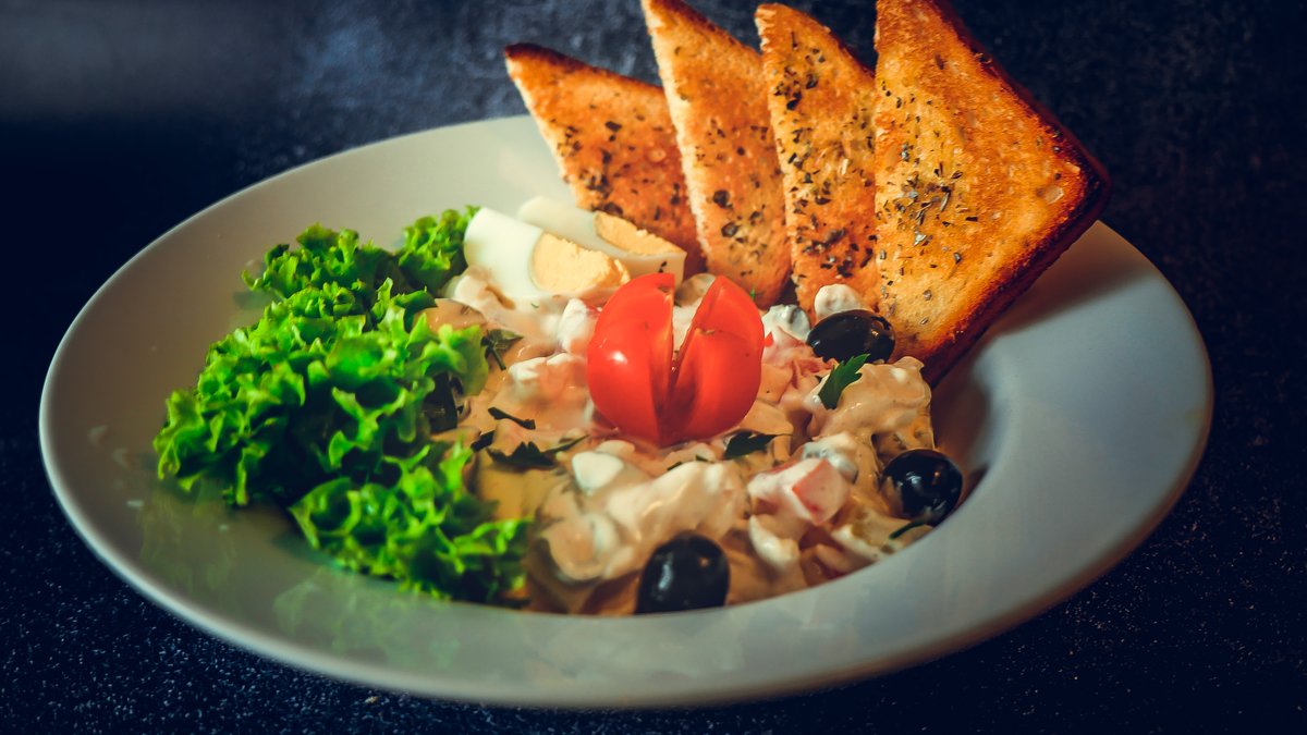 Pileća salata
