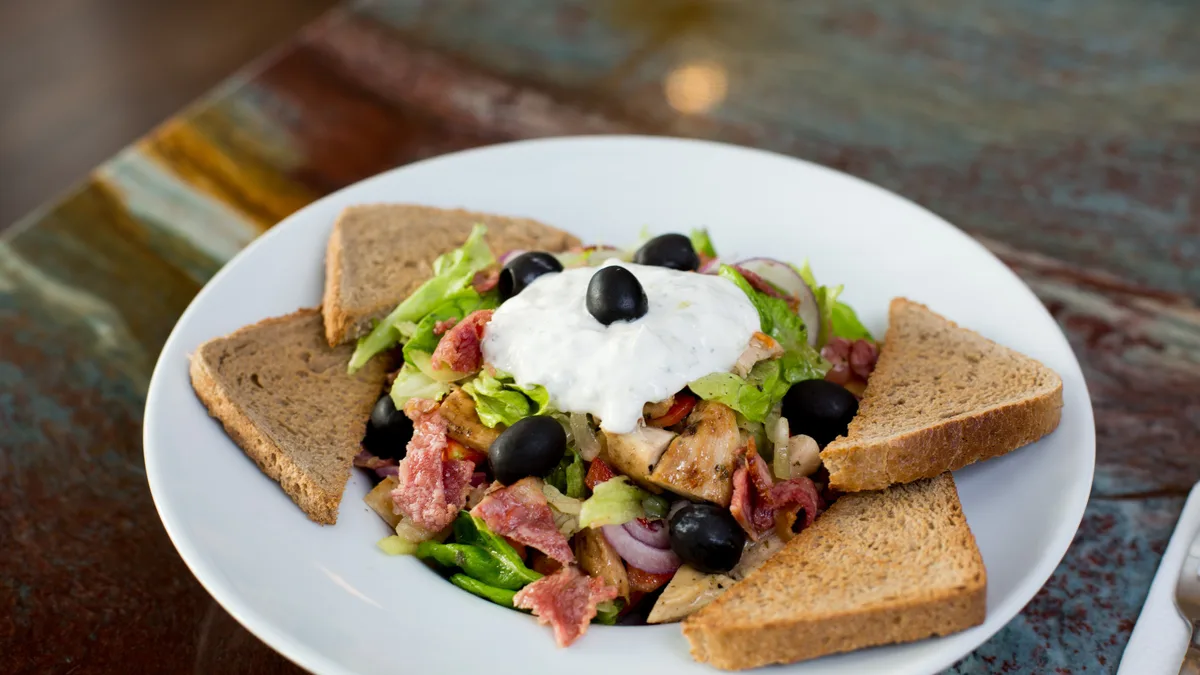 Salata sa piletinom