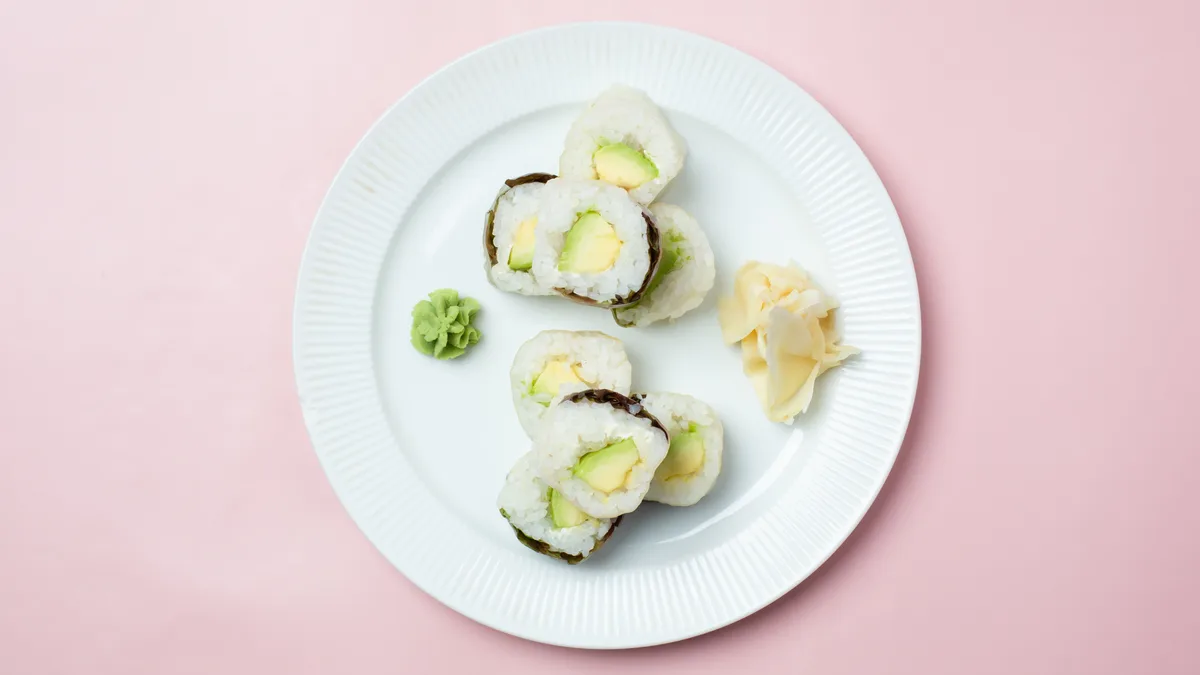 135. Avocado Cream Cheese Rollen