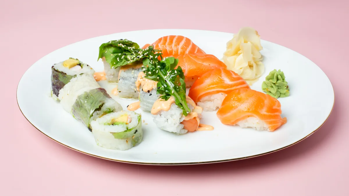 140. Salmon Menu