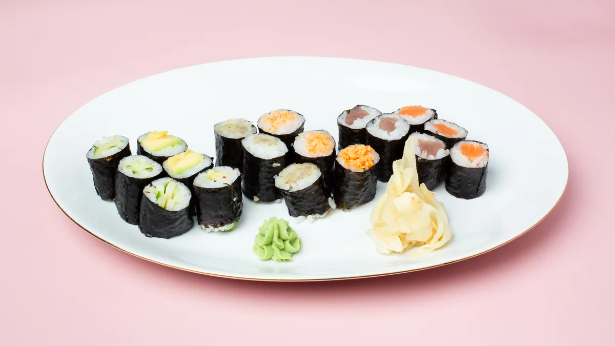 144. Maki Platte Menü
