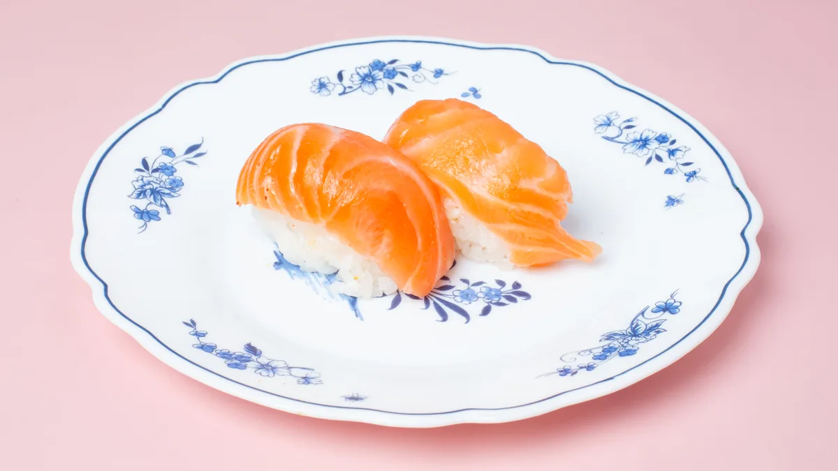 30. Lachs Nigiri