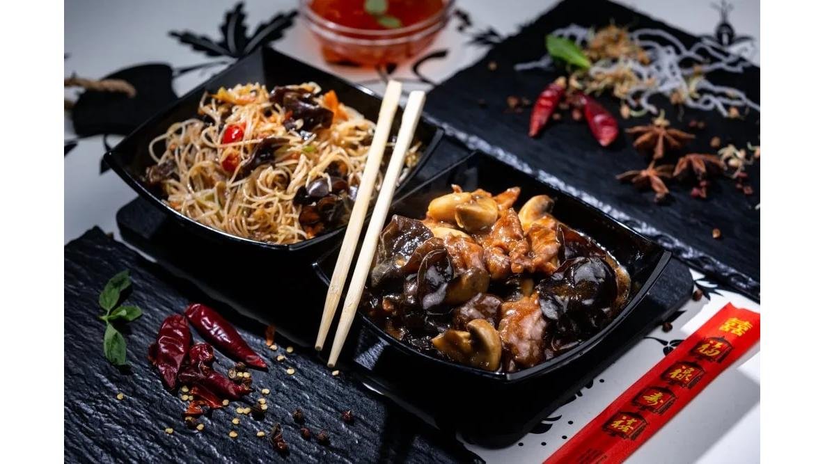 Noodle box cu vită cu ciuperci