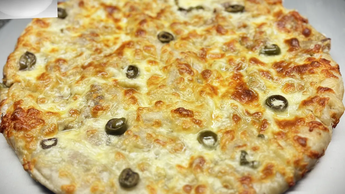 26 cm Csirkes sajtos Fatír (Chicken and cheese mix Fatir)