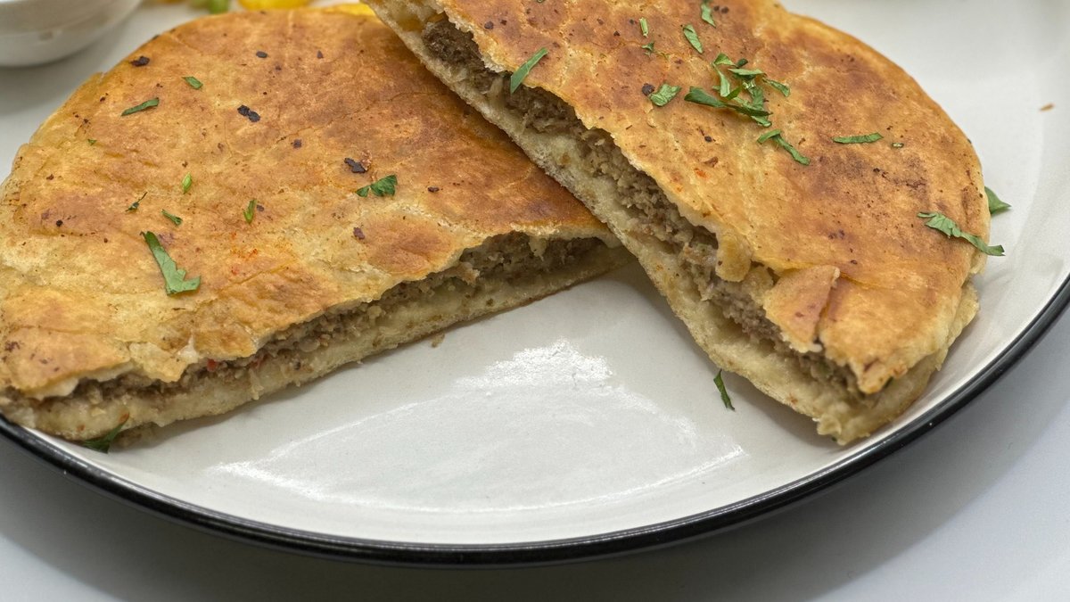 Hawawshi (Hús kenyérben )
