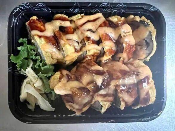 Empire Roll (10 pcs)