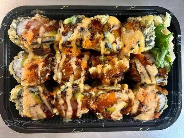 Rocky Volcano Roll (12 pc)