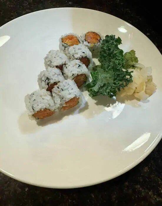 Spicy Salmon Roll