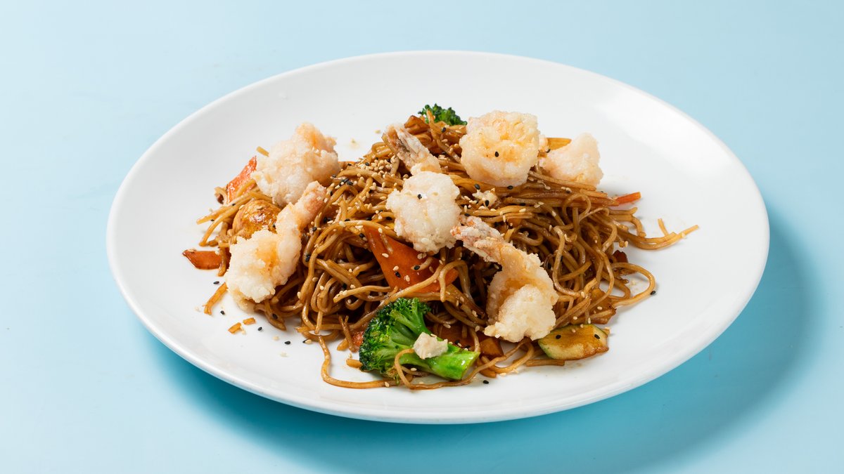 Stekt Nudler m/ Grønnsaker and Scampi