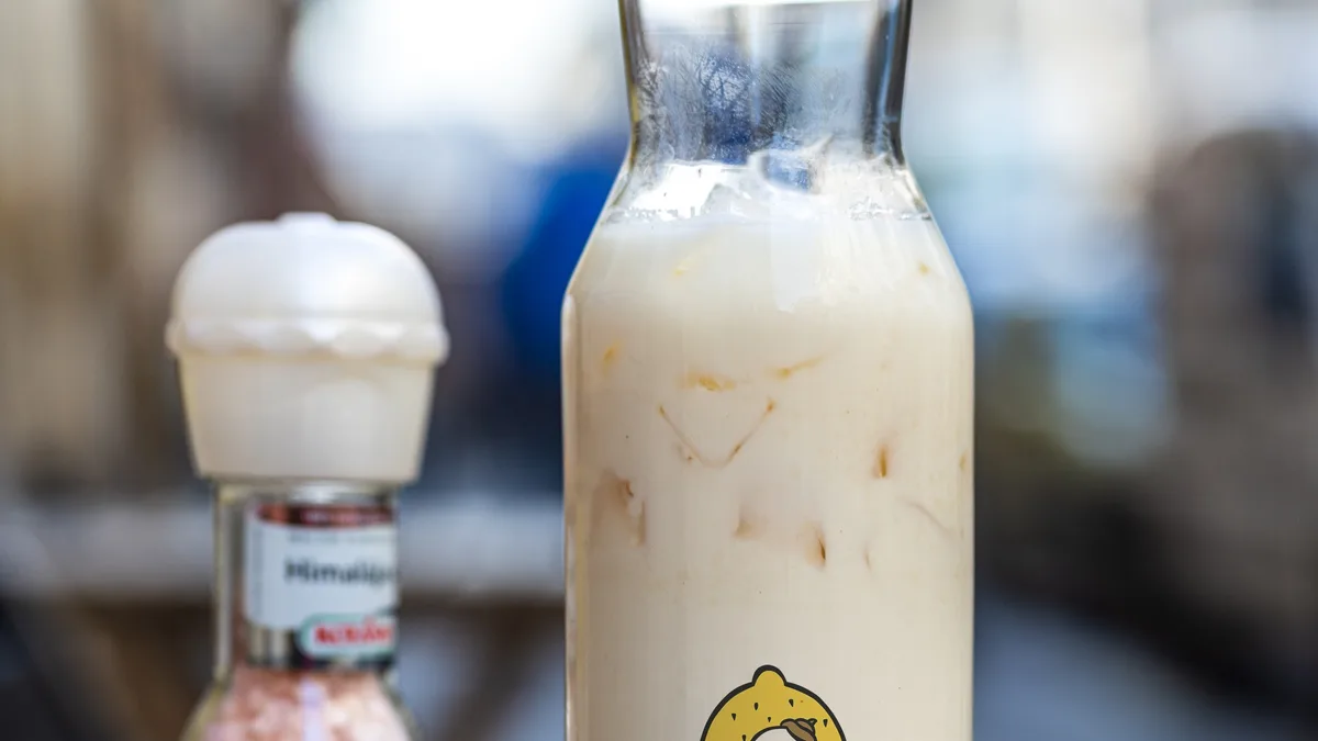 Sós Jázmin Latte