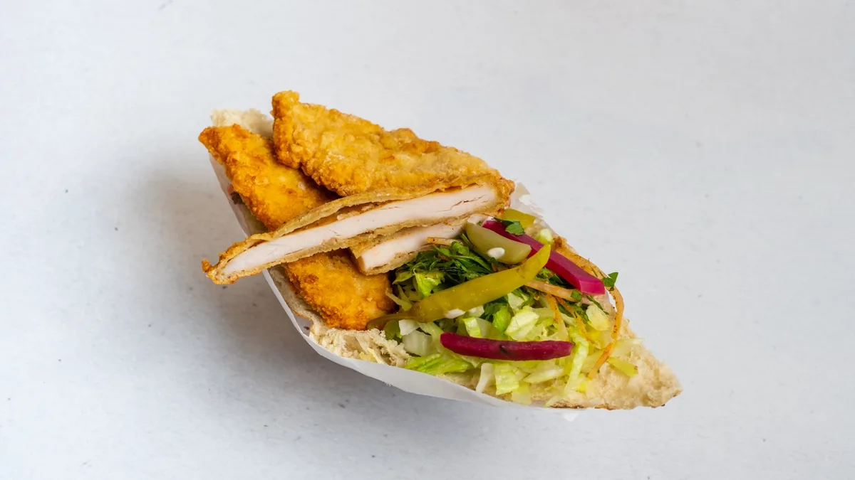 19. Strips pita